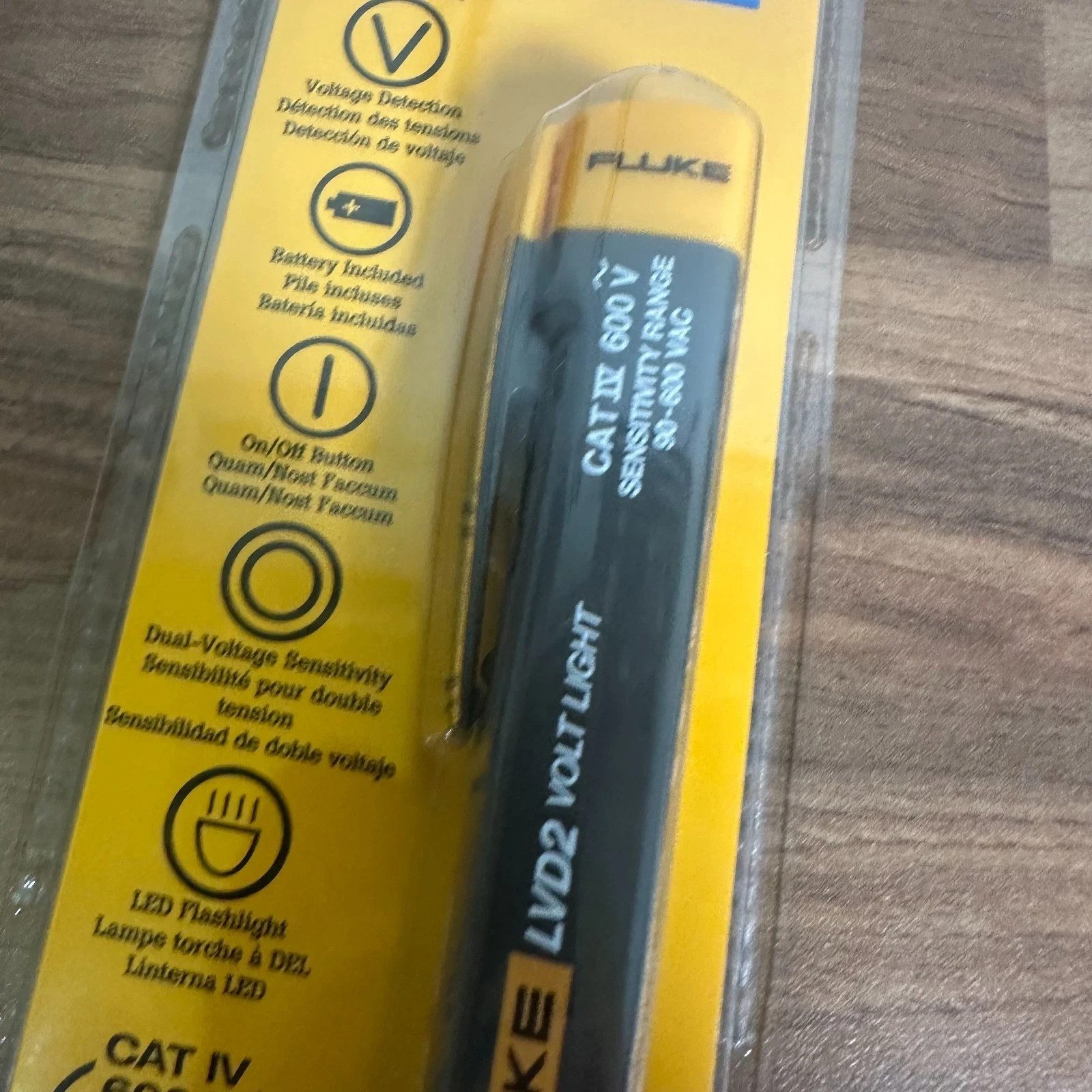 Fluke LVD2 Voltage Detector Non-Contact Voltstick Volt Pen Tester Dual Sensor - Image 12