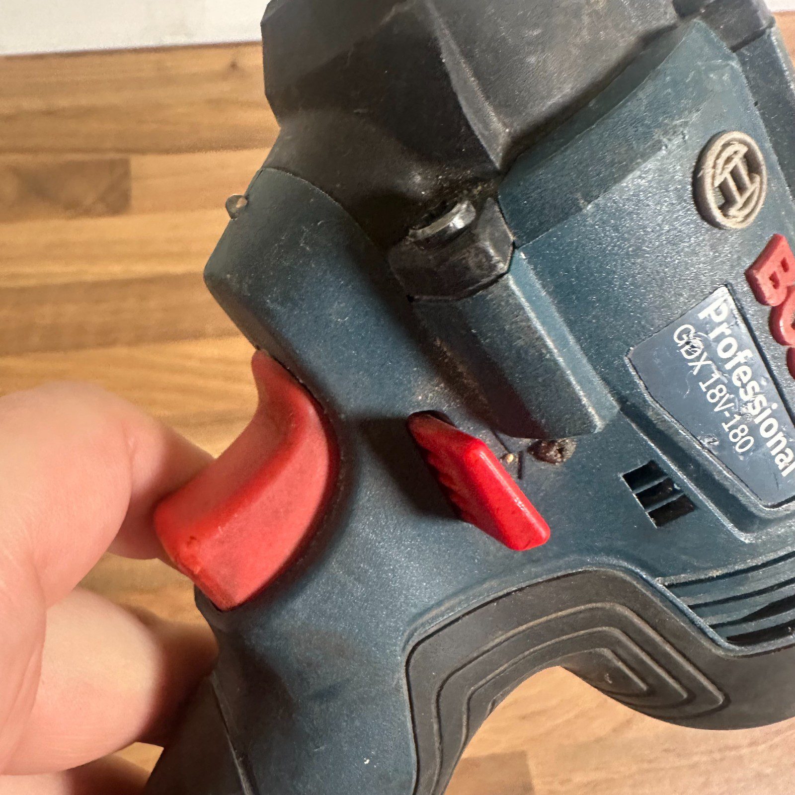 Bosch GDX 18V-180 Impact Driver Wrench 18V Li-Ion Cordless Power Tool - Image 18