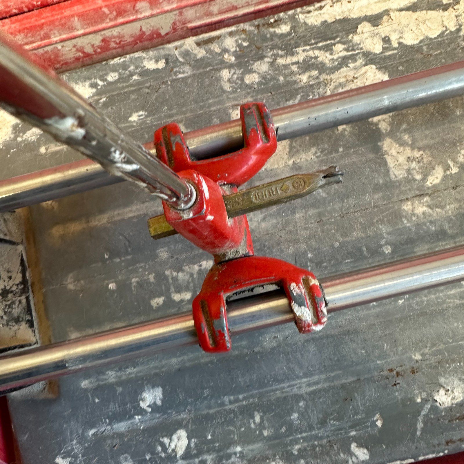 Rubi TS-70-Plus Manual Professional Ceramic Tile & Porcelain Cutter - Image 3