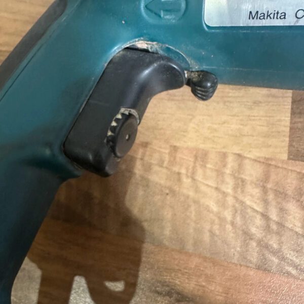 Makita HP2050F Hammer Drill 2-Speed 720W 110V with Case & Side Handle