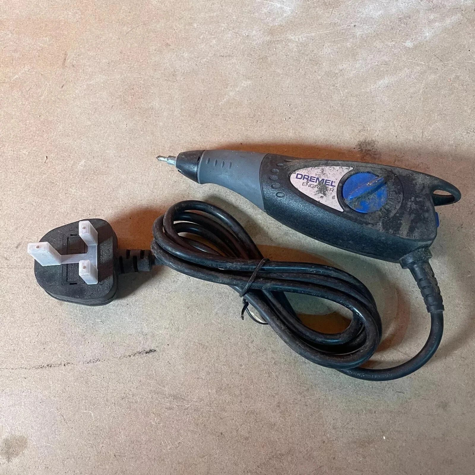 Dremel Engraver 290-95 5 Speed Electric Etching & Carving Tool