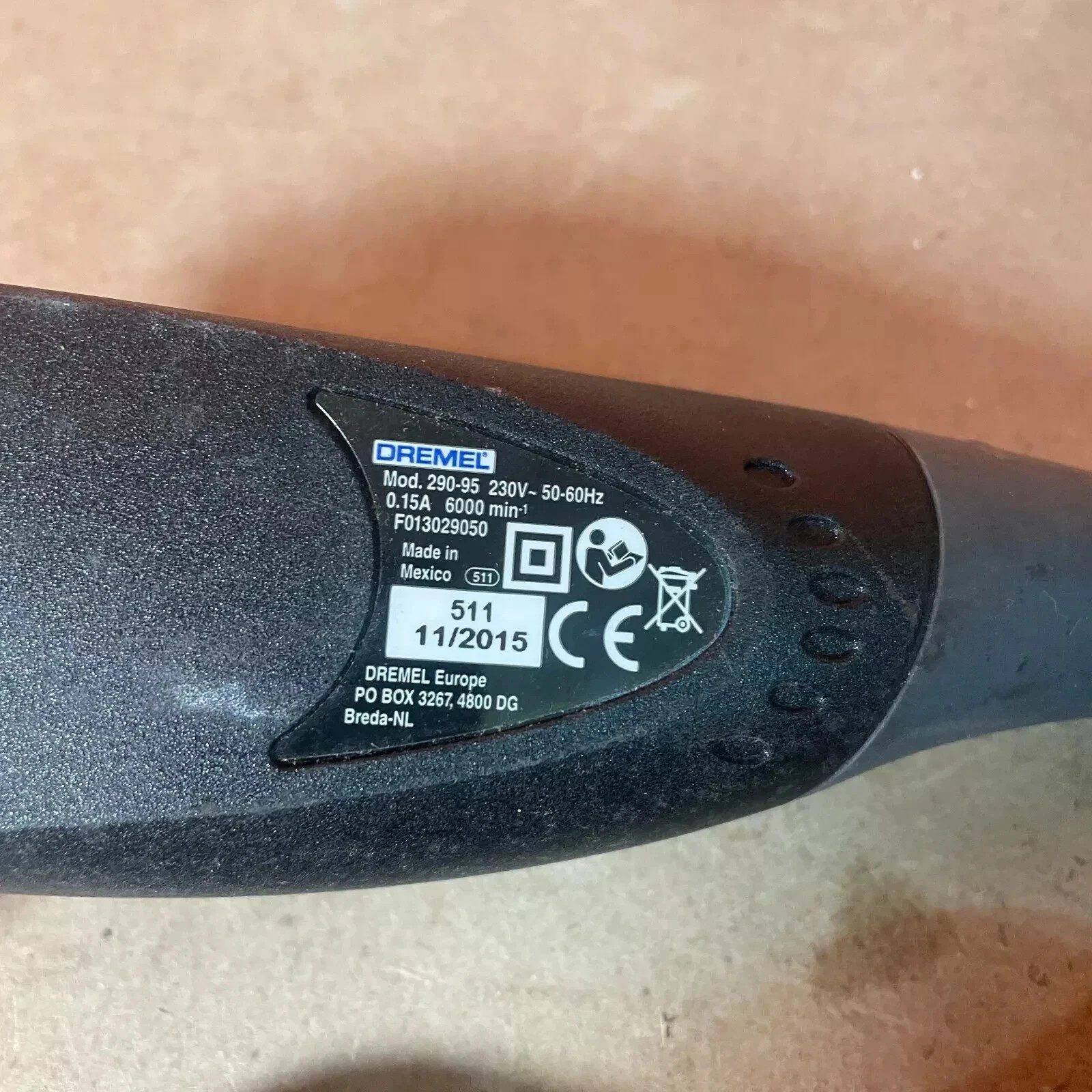 Dremel Engraver 290-95 5 Speed Electric Etching & Carving Tool - Image 5