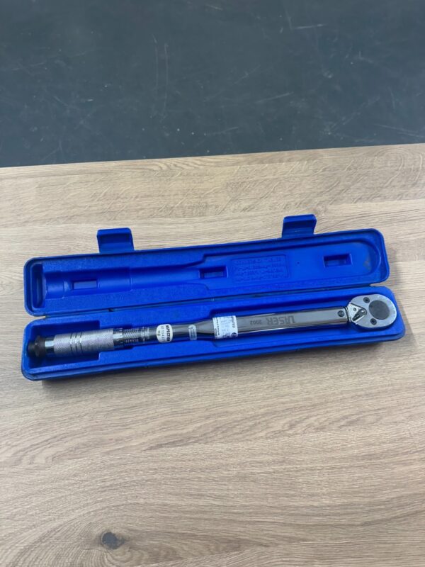 Laser Tools Torque Wrench 3/8" Drive 10–150 ft-lb – With Case
