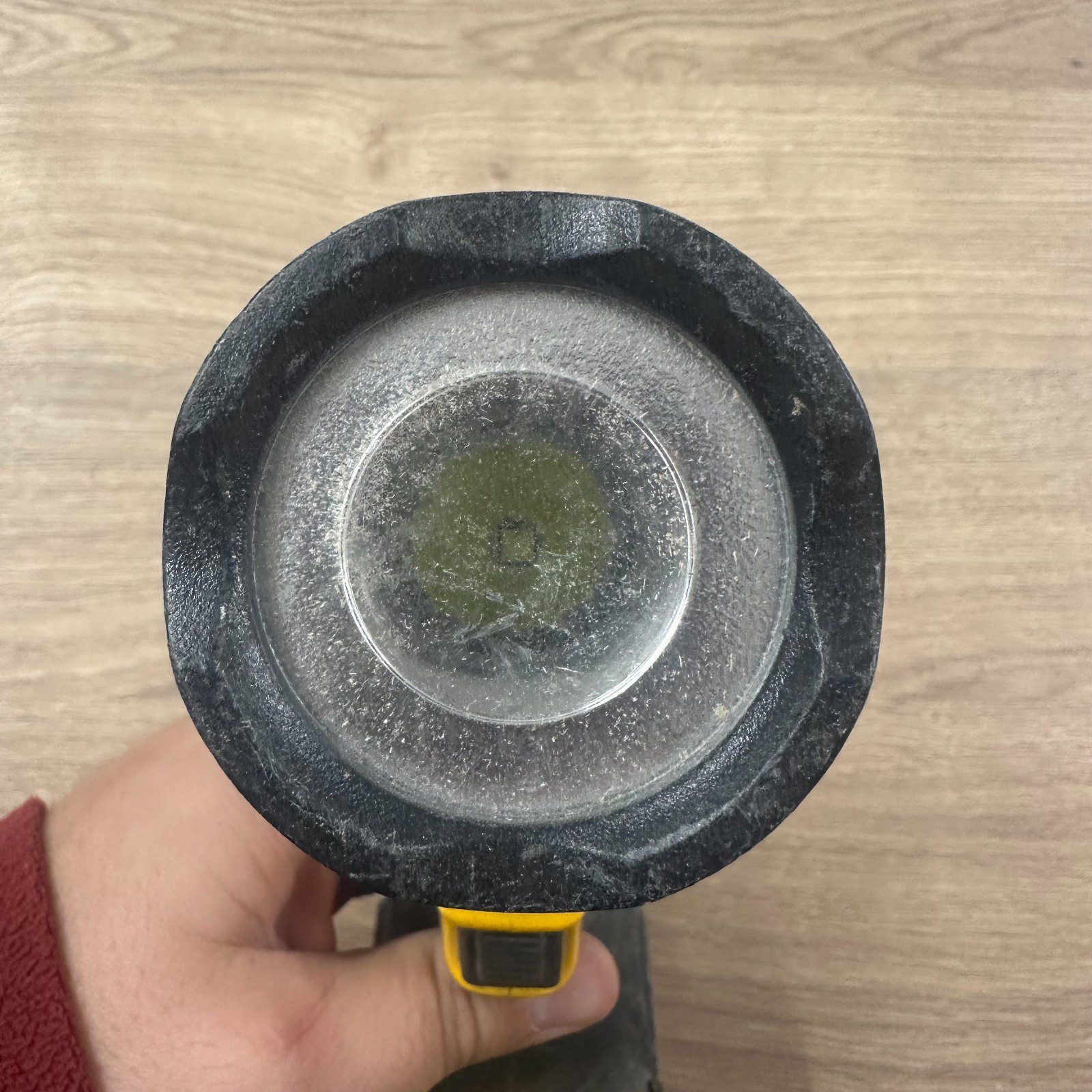 Dewalt DCL040 18V XR LED Torch - Body Only - Image 4