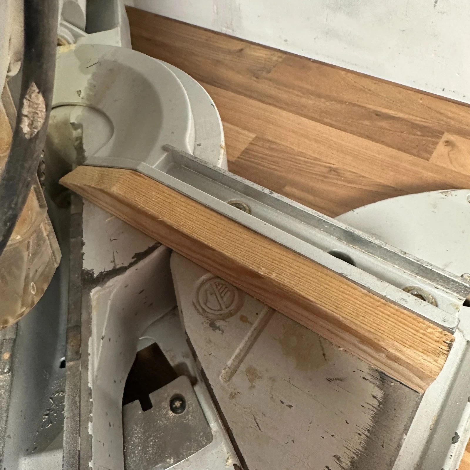 Festool Kapex KS120EB Sliding Compound Mitre Saw 260mm 1600W 120V – Used - Image 2