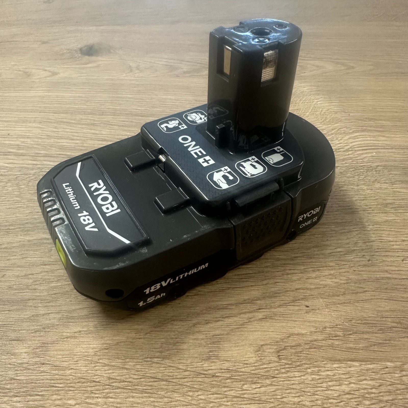 RYOBI Li-Ion Battery RB1815C ONE+ 18V 1.5 Ah Lithium With Fuel Gauge Powerful - Image 3