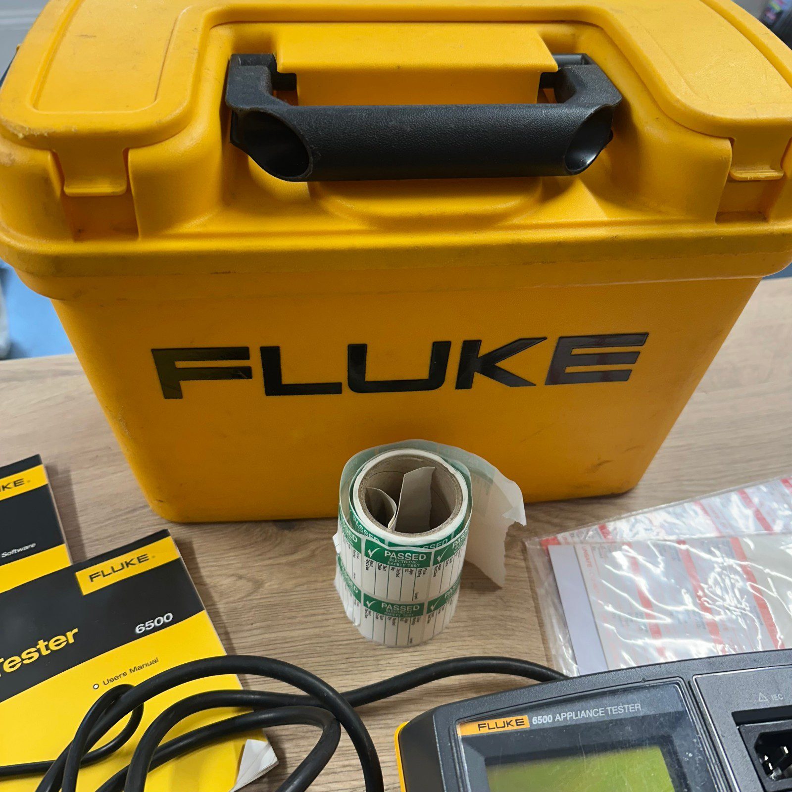 Fluke 6500 Appliance Tester PAT Electrical Safety Test Kit With Case - Image 8