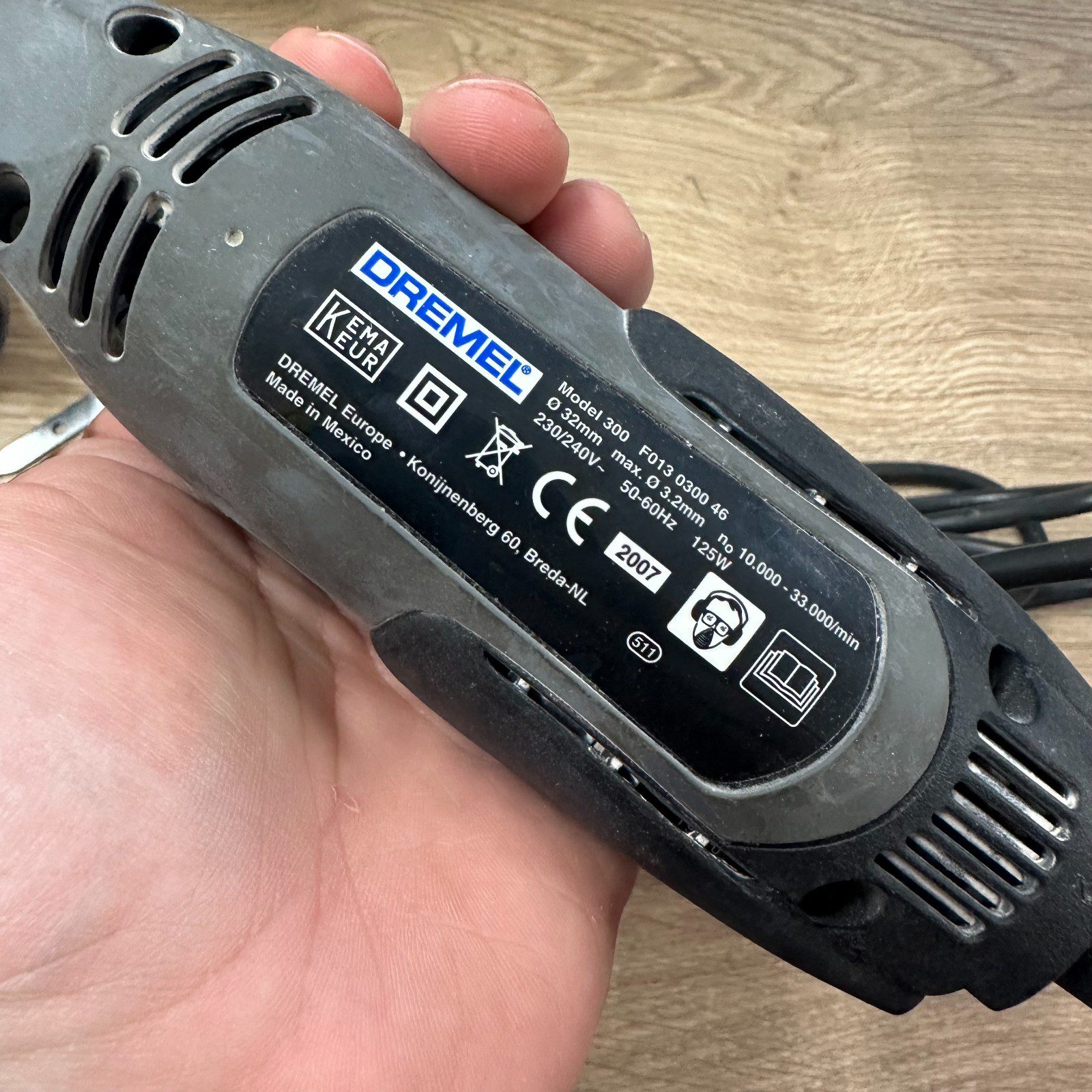 Dremel 300 Series Rotary Tool Kit 240V Variable Speed - Used With Case - Image 6