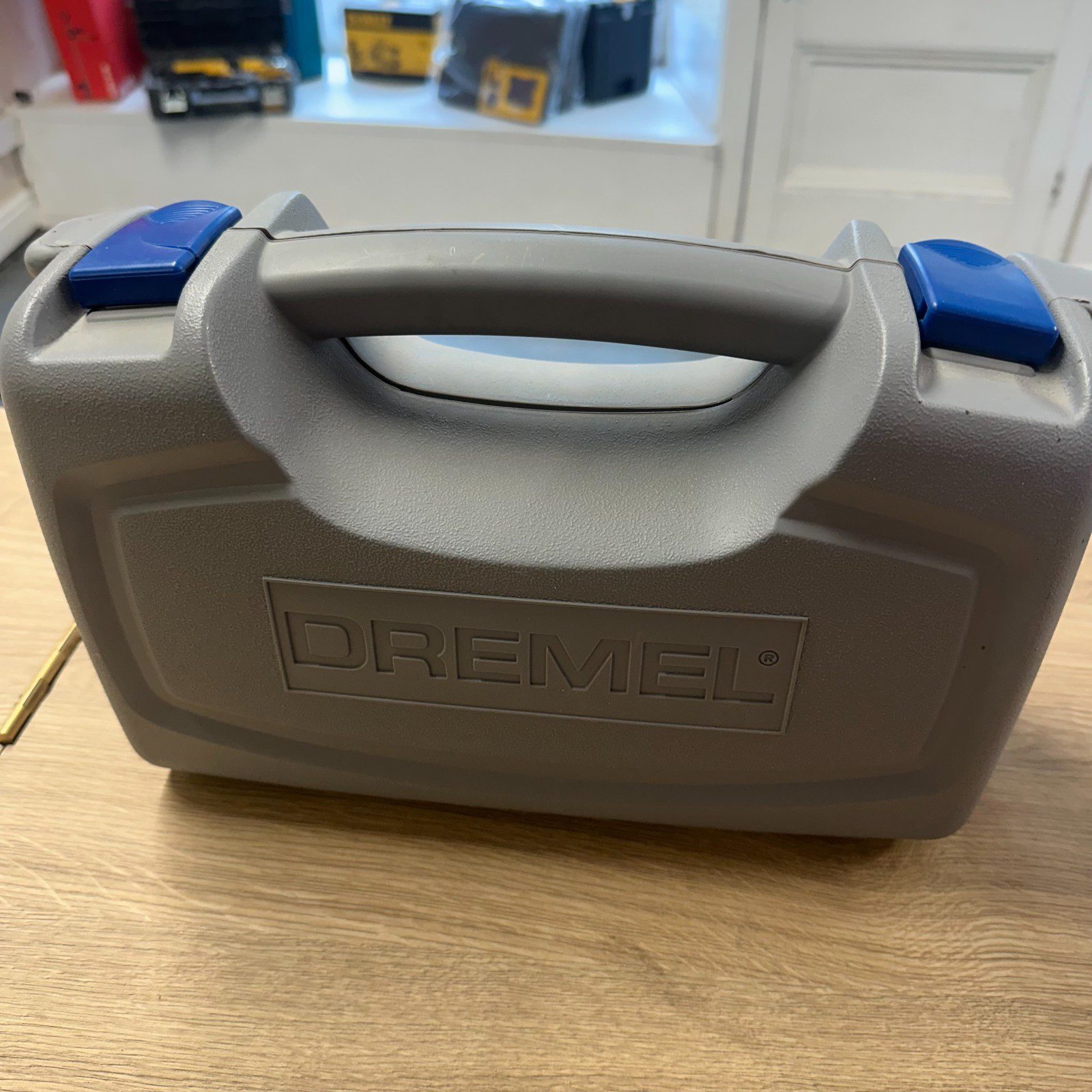 Dremel 300 Series Rotary Tool Kit 240V Variable Speed - Used With Case - Image 18