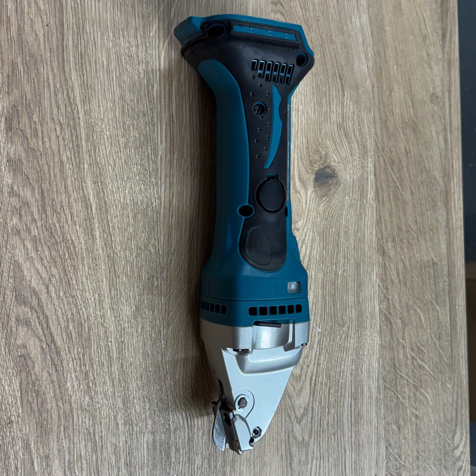 Makita DJS161 18V LXT Cordless Metal Straight Shear Bare Unit - Image 12