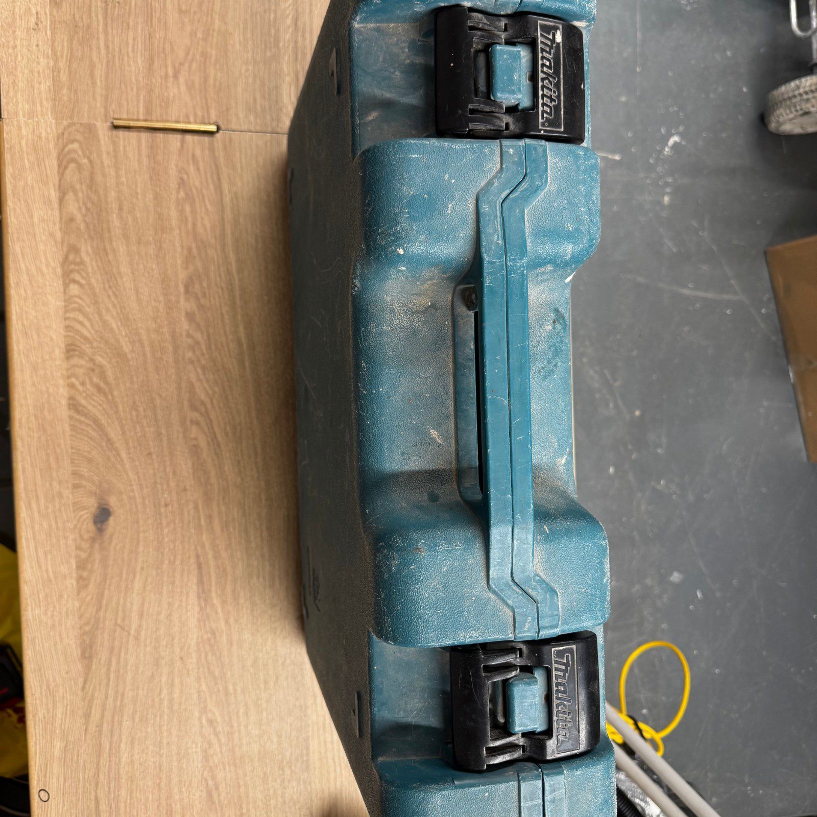 Makita HR3000C 110V SDS+ Rotary Hammer Drill with Case and Bits – Used - Image 16