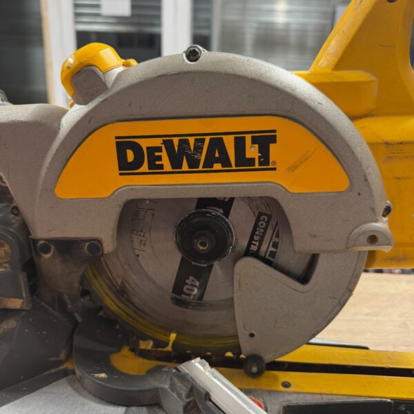 Dewalt DCS777N-XJ XR Flexvolt 54V Cordless Mitre Saw Bare Unit