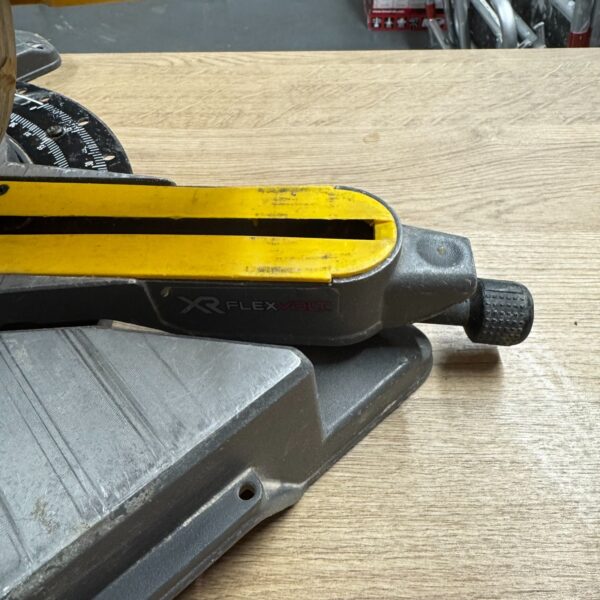 Dewalt DCS777N-XJ XR Flexvolt 54V Cordless Mitre Saw Bare Unit