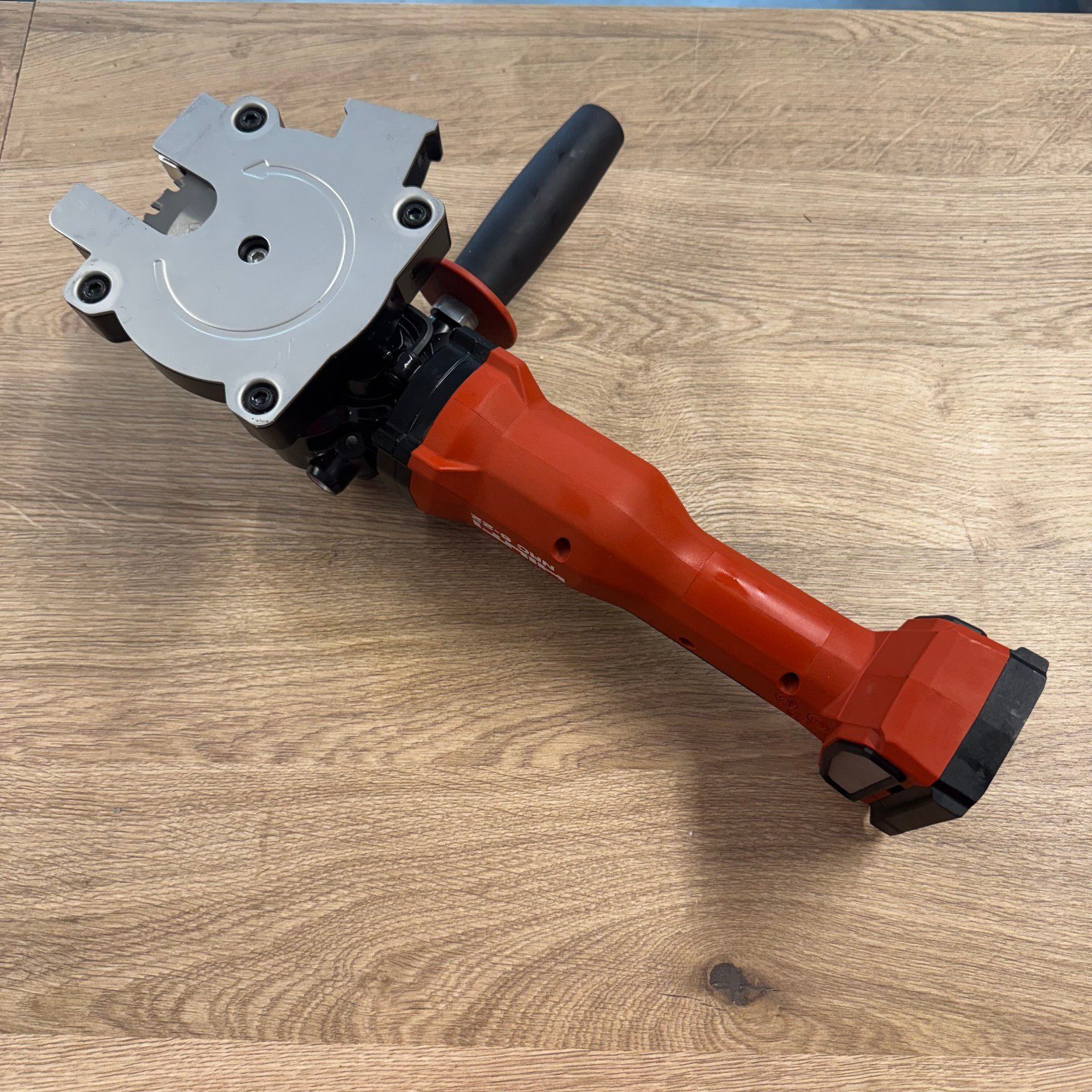 Hilti NRC 6-22 Cordless Rebar Cutter 22V Body Only With Case Used - Image 19