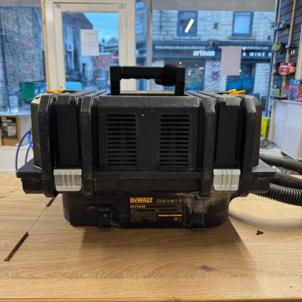 DeWalt DCV586M 54V FlexVolt Dust Extractor M Class Mains Cordless Tool Only with battery and charger Used