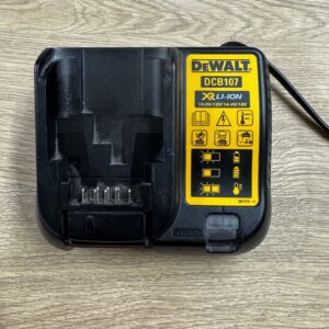DeWalt DCB107 XR Li-Ion Battery Charger 10.8V 12V 14.4V 18V Used
