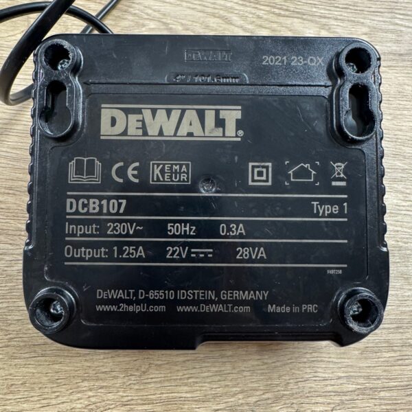 DeWalt DCB107 XR Li-Ion Battery Charger 10.8V 12V 14.4V 18V Used