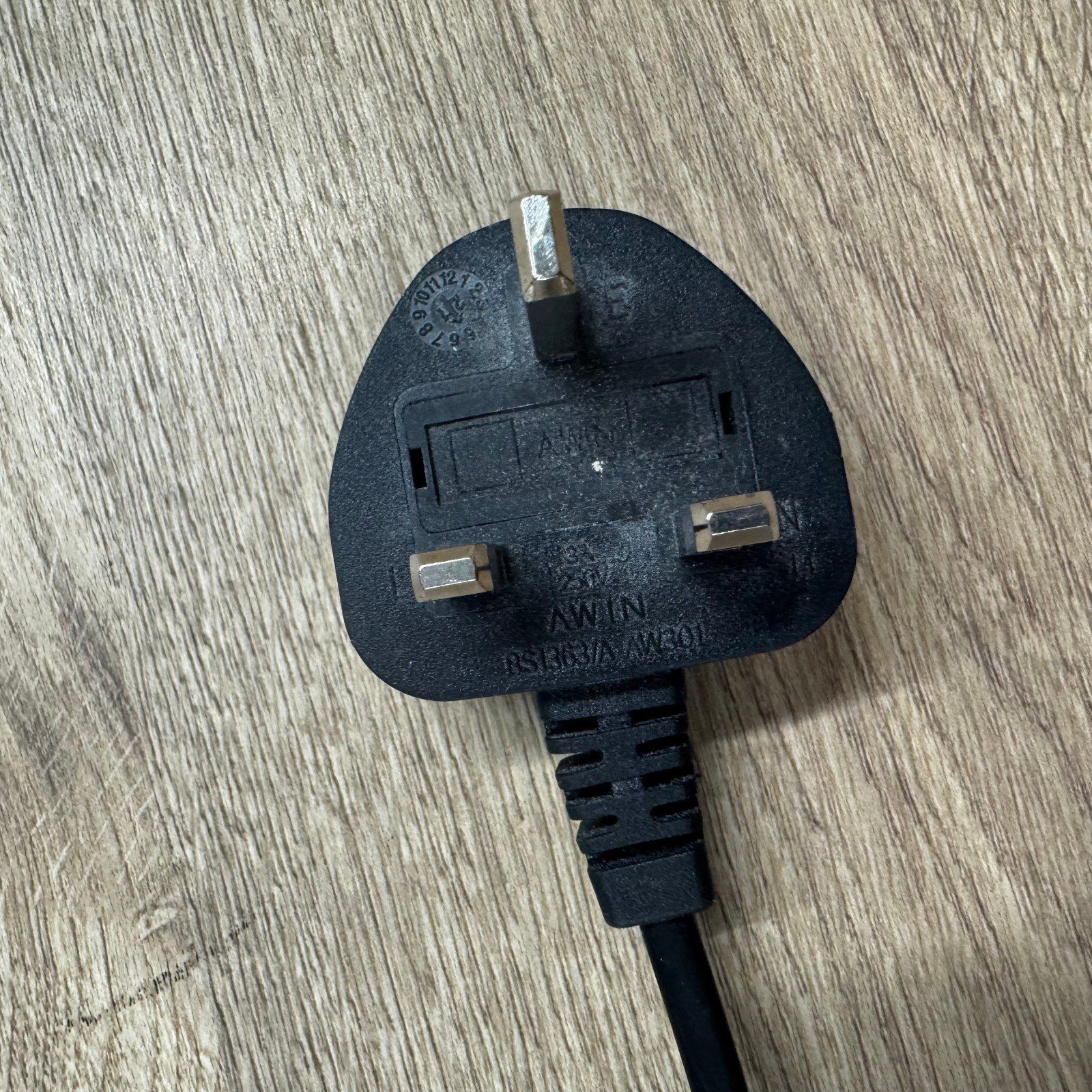 DeWalt DCB107 XR Li-Ion Battery Charger 10.8V 12V 14.4V 18V Used - Image 6