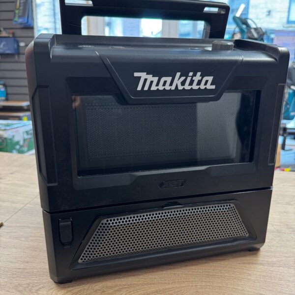 Makita MW001G Cordless Microwave XGT 40V Max Jobsite Microwave Body Only Tool