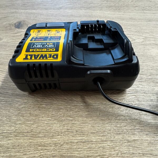 DeWalt DCB1104 Battery Charger 12V 18V XR Li-Ion Fast Charger