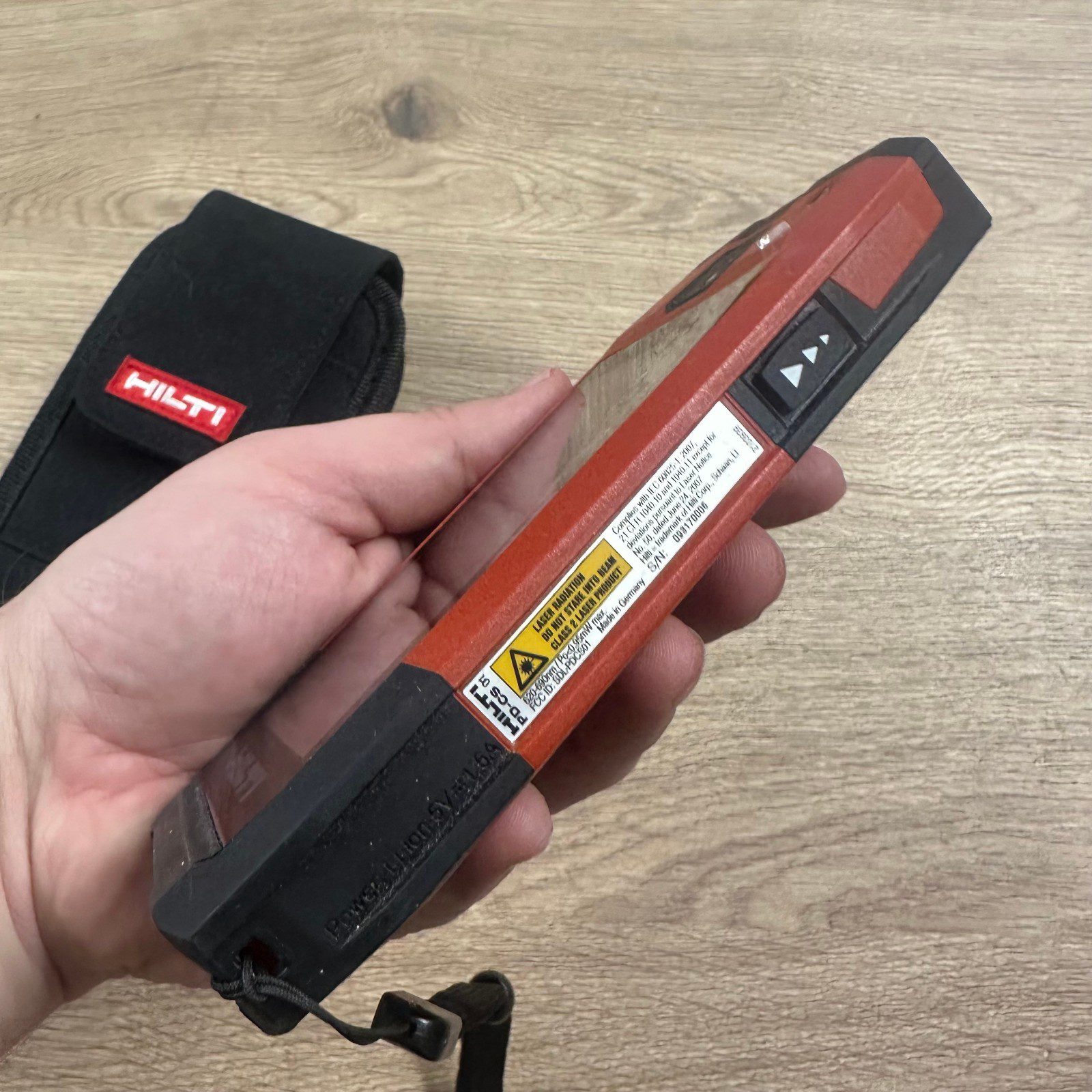 Hilti PD-CS Detection Scanner Laser Measure with Pouch & USB Charging Cable Used - Image 7