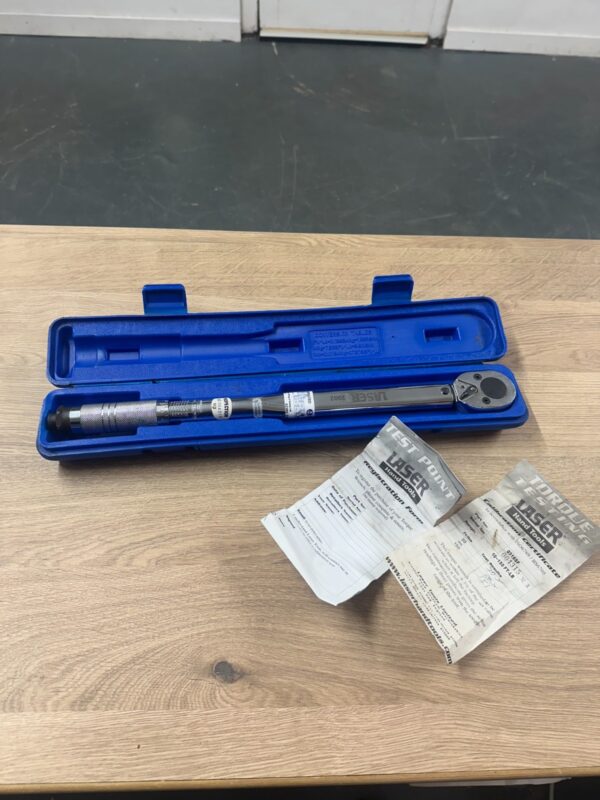 Laser 2002 Torque Wrench 1/2" Drive 10-150 ft-lb with Case Used Tool Set
