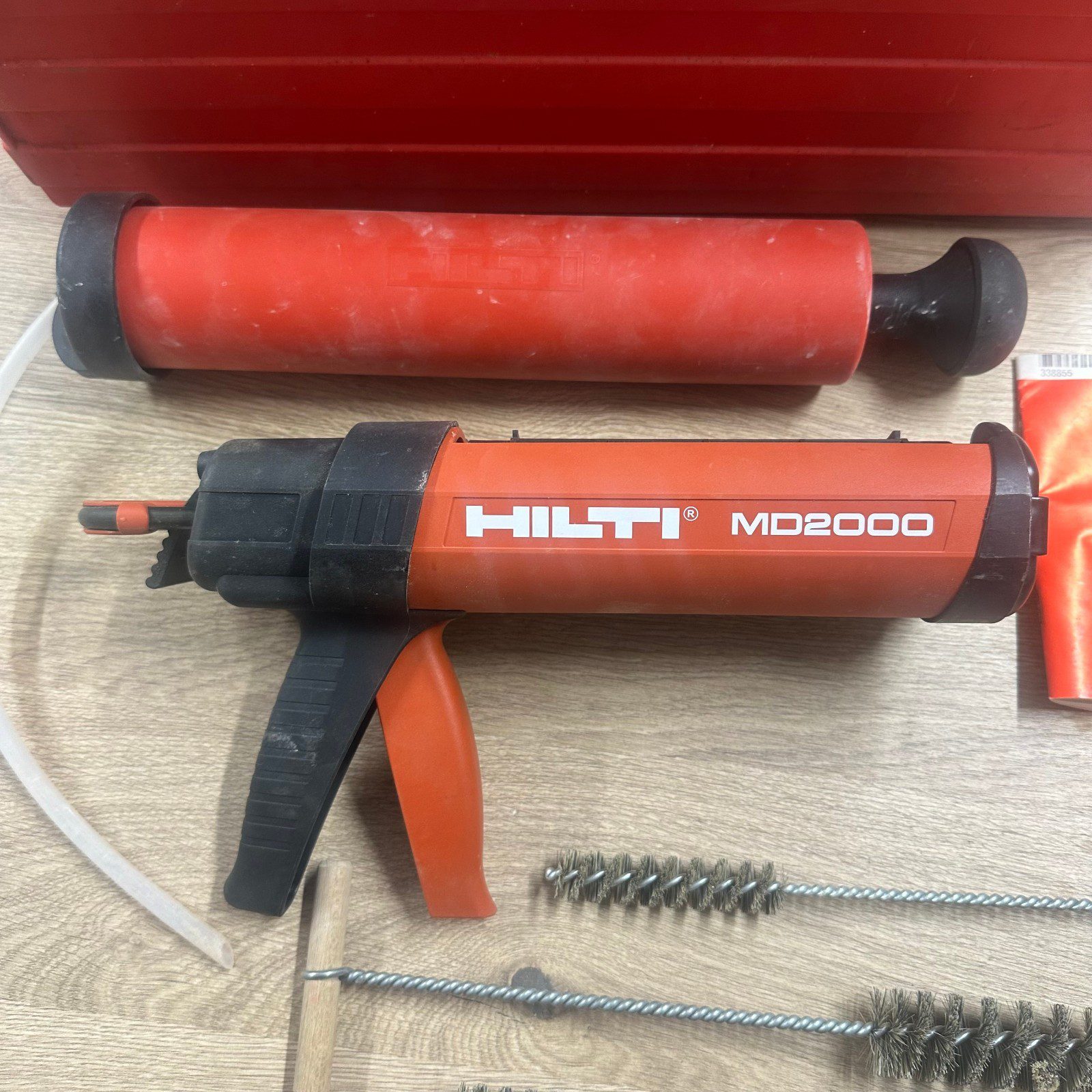 Hilti MD2000 Mortar Gun Dispenser Kit with Case & Brushes Used Tool Set - Image 4