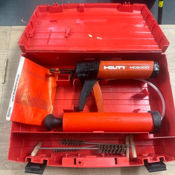Hilti MD2000 Mortar Gun Dispenser Kit with Case & Brushes Used Tool Set
