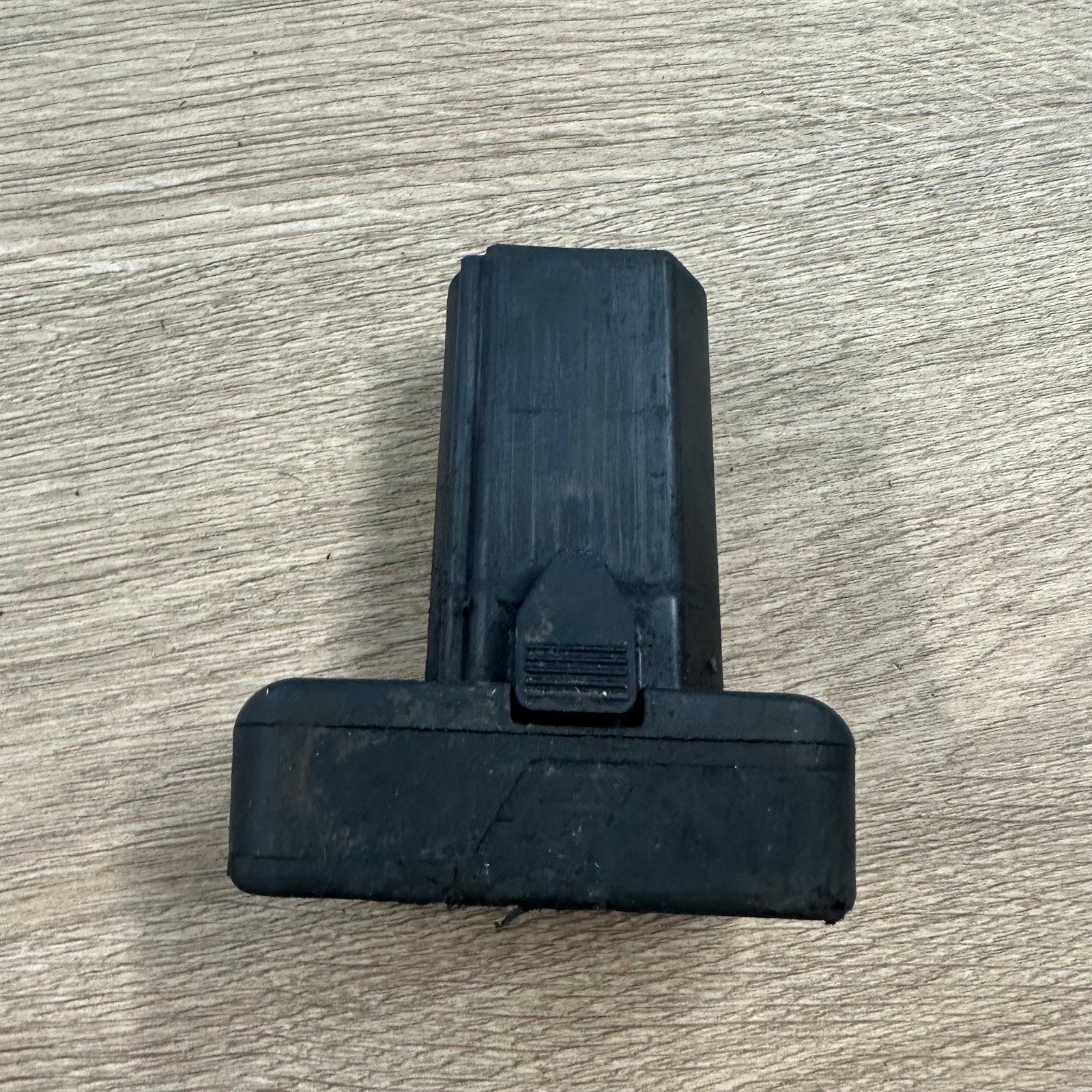 Snap-on CTB8174 14.4V 2.5Ah Lithium Ion Battery Used Power Tool Battery Pack - Image 2