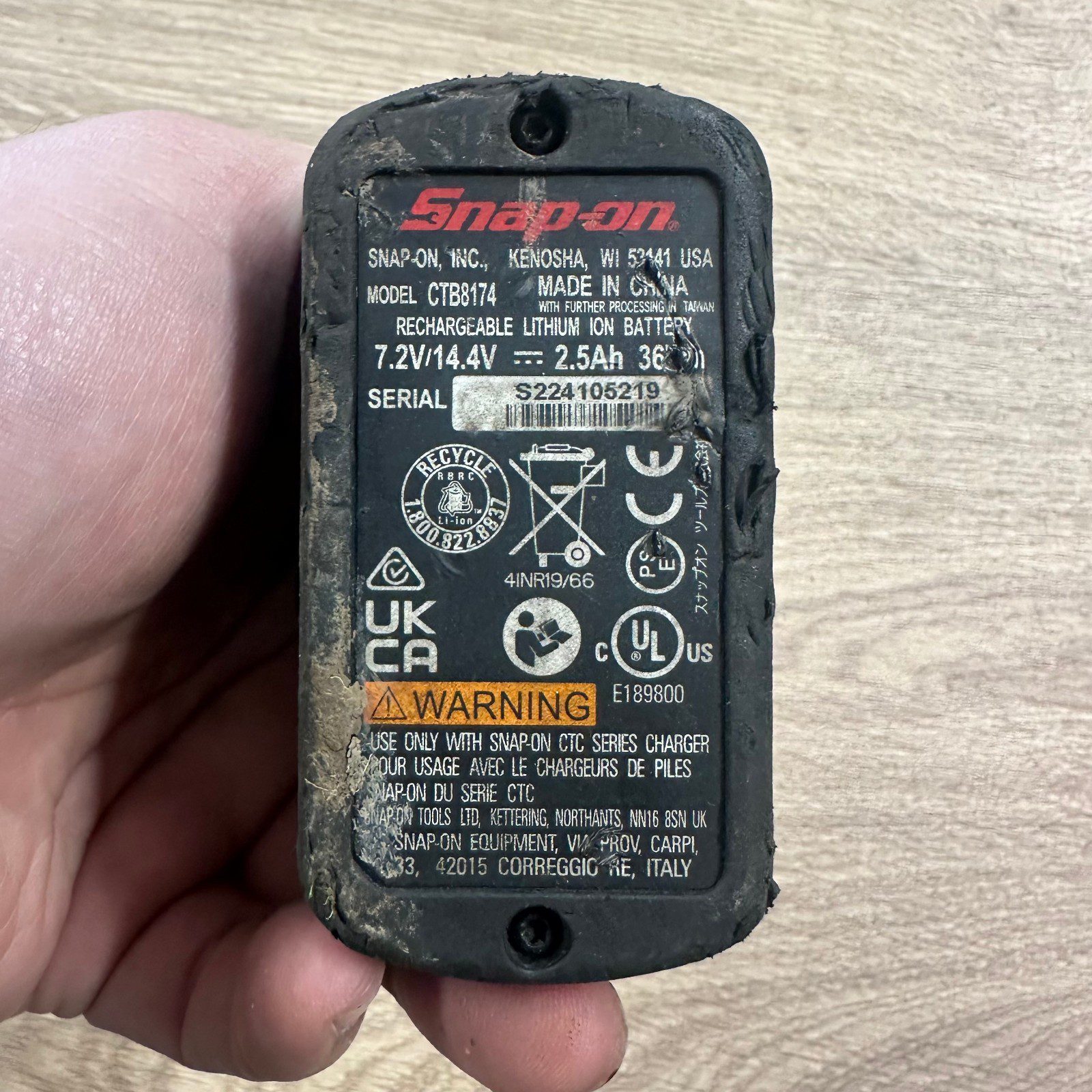 Snap-on CTB8174 14.4V 2.5Ah Lithium Ion Battery Used Power Tool Battery Pack - Image 3