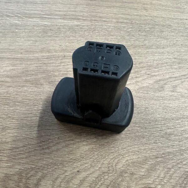 Snap-on CTB8174 14.4V 2.5Ah Lithium Ion Battery Used Power Tool Battery Pack