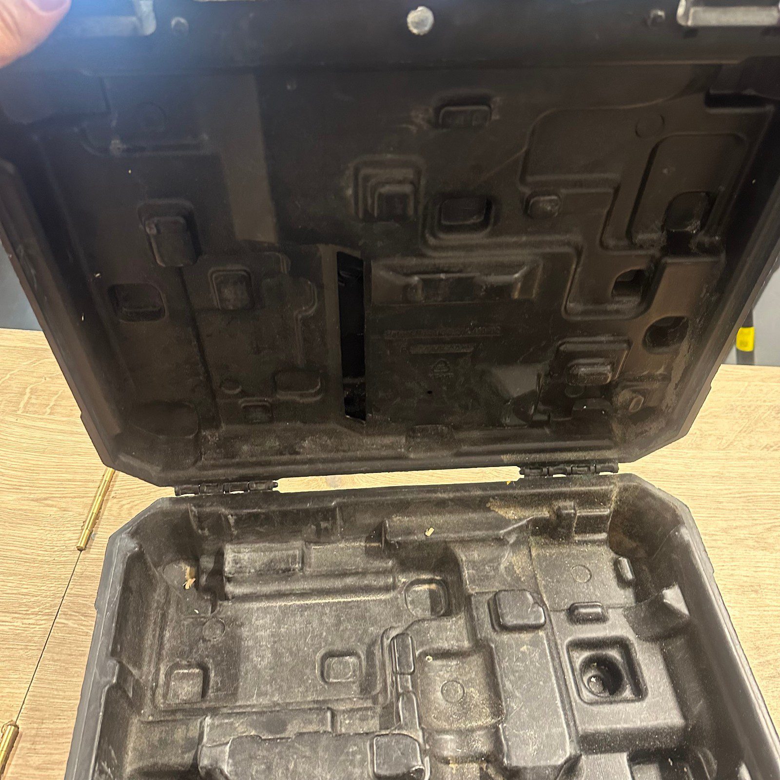 Milwaukee Carry Case for M18 BPP2Q-402C Used Hard Tool Storage Box - Image 4