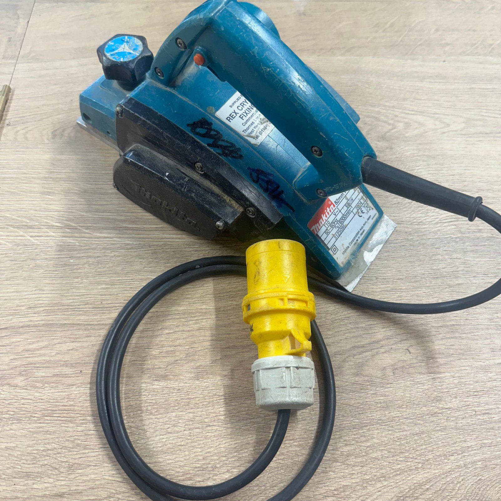 Makita 1902 82mm Electric Planer 110V 500W Wood Planer Used - Image 6