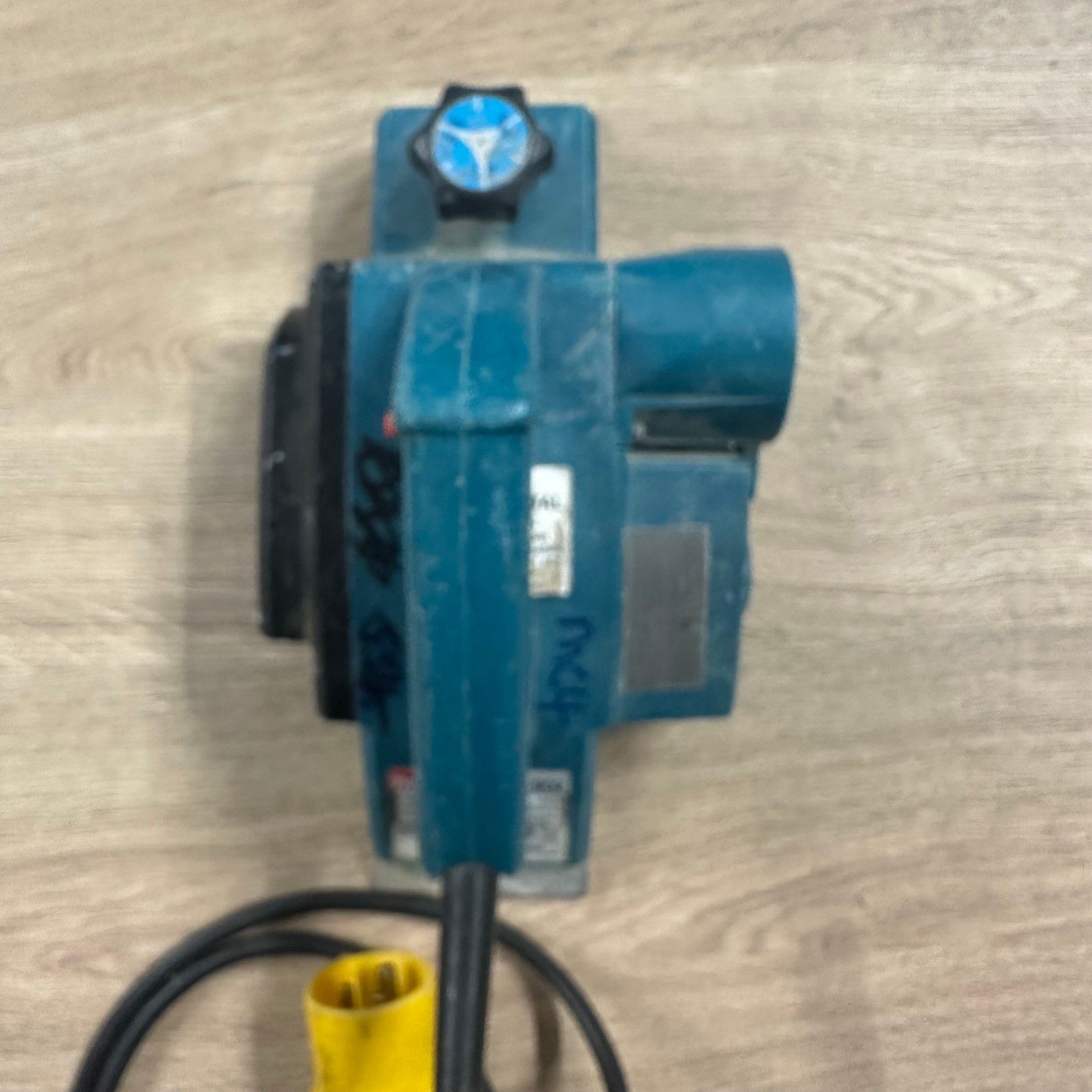 Makita 1902 82mm Electric Planer 110V 500W Wood Planer Used - Image 9