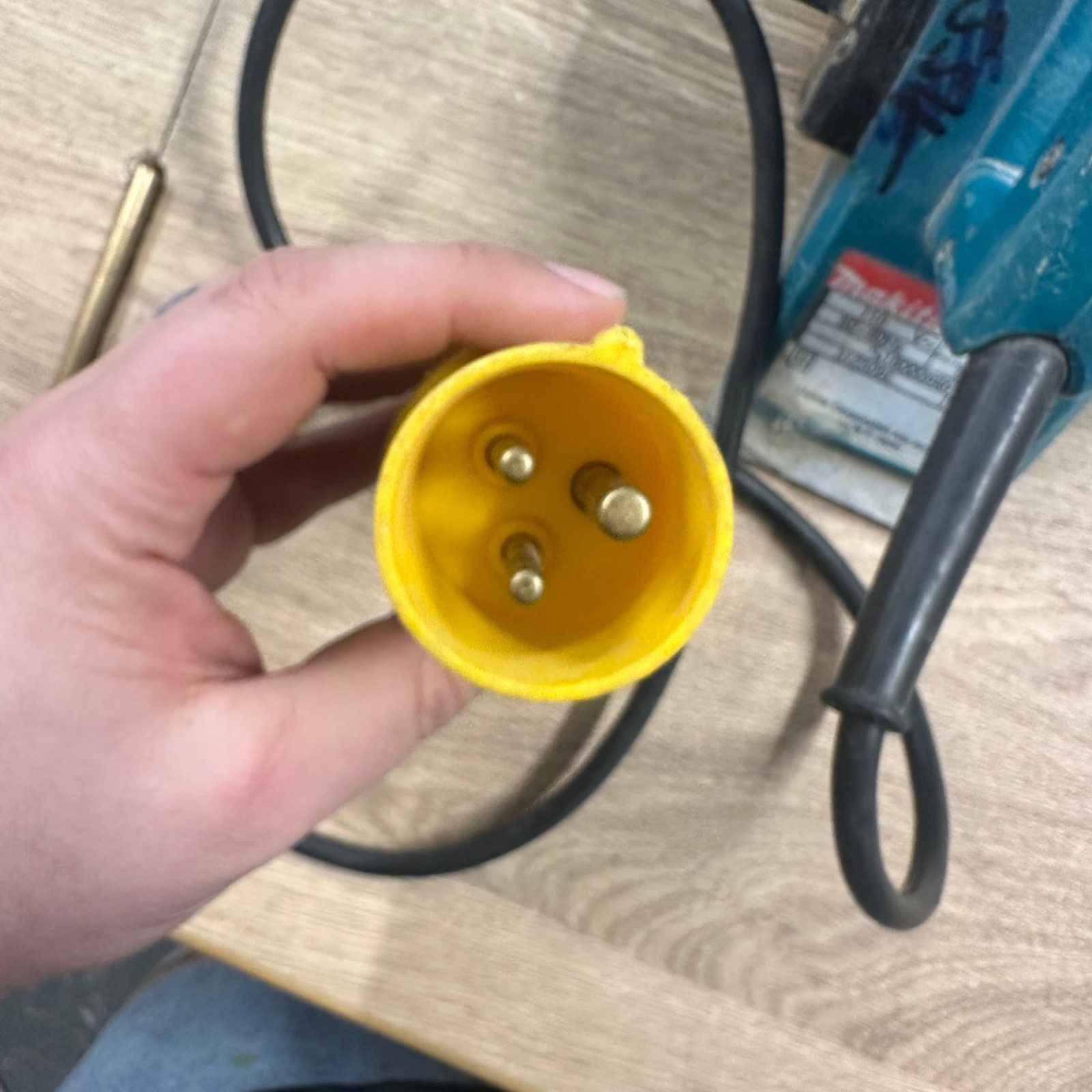 Makita 1902 82mm Electric Planer 110V 500W Wood Planer Used - Image 10