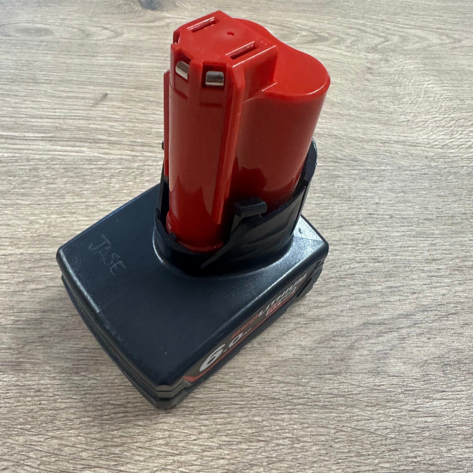 Milwaukee M12B6 12V 6.0Ah Red Lithium Battery Used Genuine - Image 4