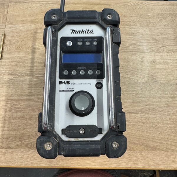 Makita BMR104 DAB Site Radio Used 18V LXT Jobsite Radio Body Only