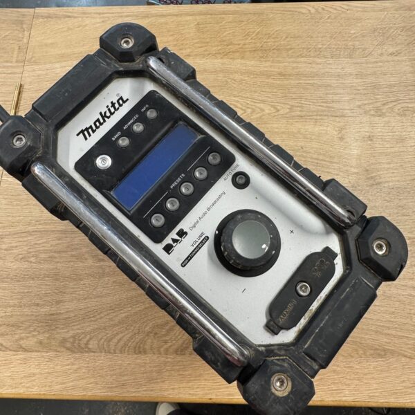 Makita BMR104 DAB Site Radio Used 18V LXT Jobsite Radio Body Only