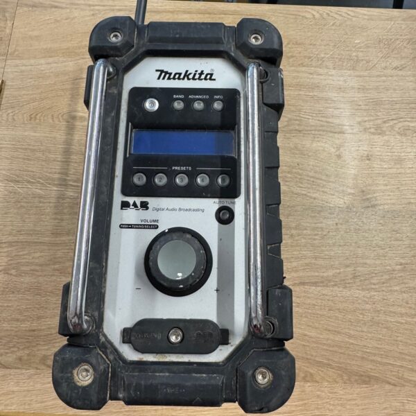 Makita BMR104 DAB Site Radio Used 18V LXT Jobsite Radio Body Only