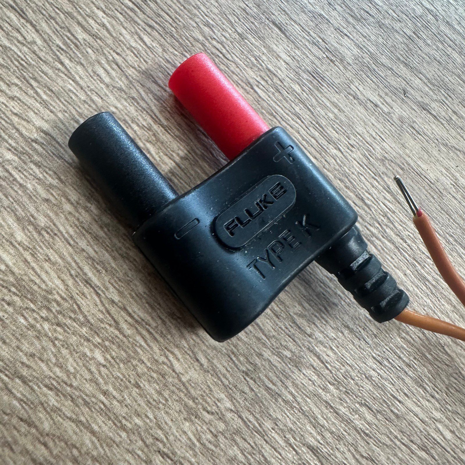 Fluke 179 True RMS Digital Multimeter With Case Leads And Type K Adapter Used - Image 8