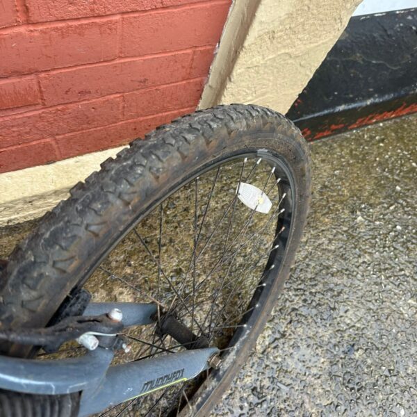 Muddyfox Men’s Mountain Bike XL Frame Shimano Tourney SIS Front Suspension