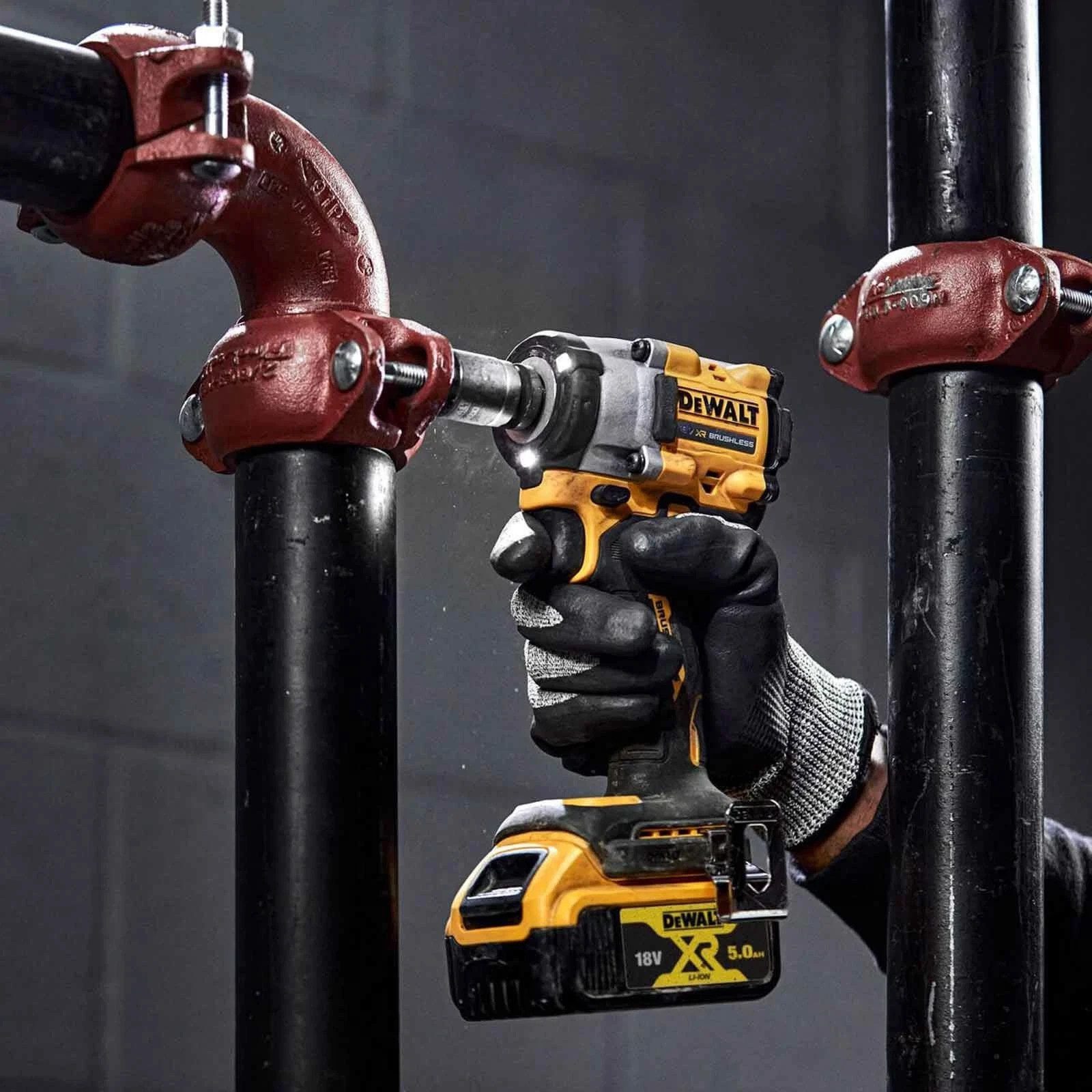 DeWalt DCF922N XR Brushless Impact Wrench 18V 1/2" Drive 406Nm Body Only - Image 11