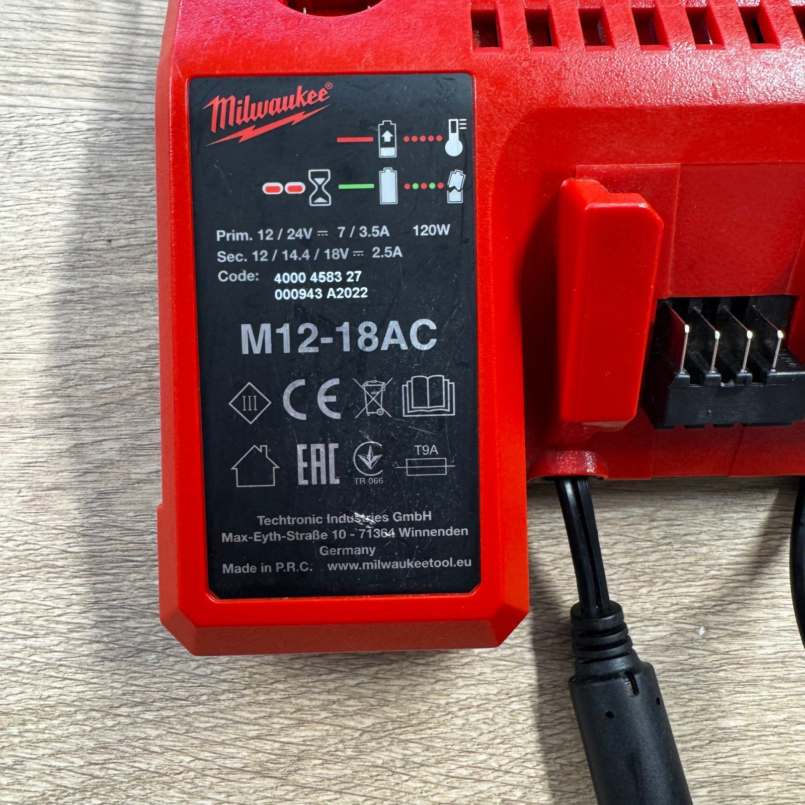 Milwaukee M12-18AC Battery Charger M12 M18 Lithium Ion Charger - Image 9