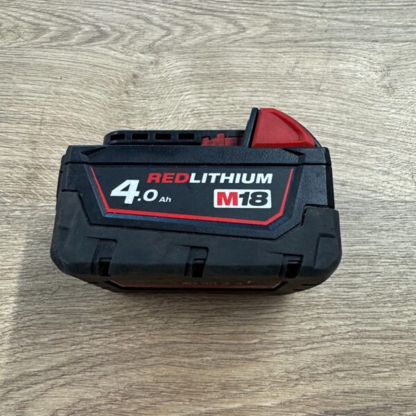 Milwaukee M18 4ah battery 18v 4.0  good condition M18B4
