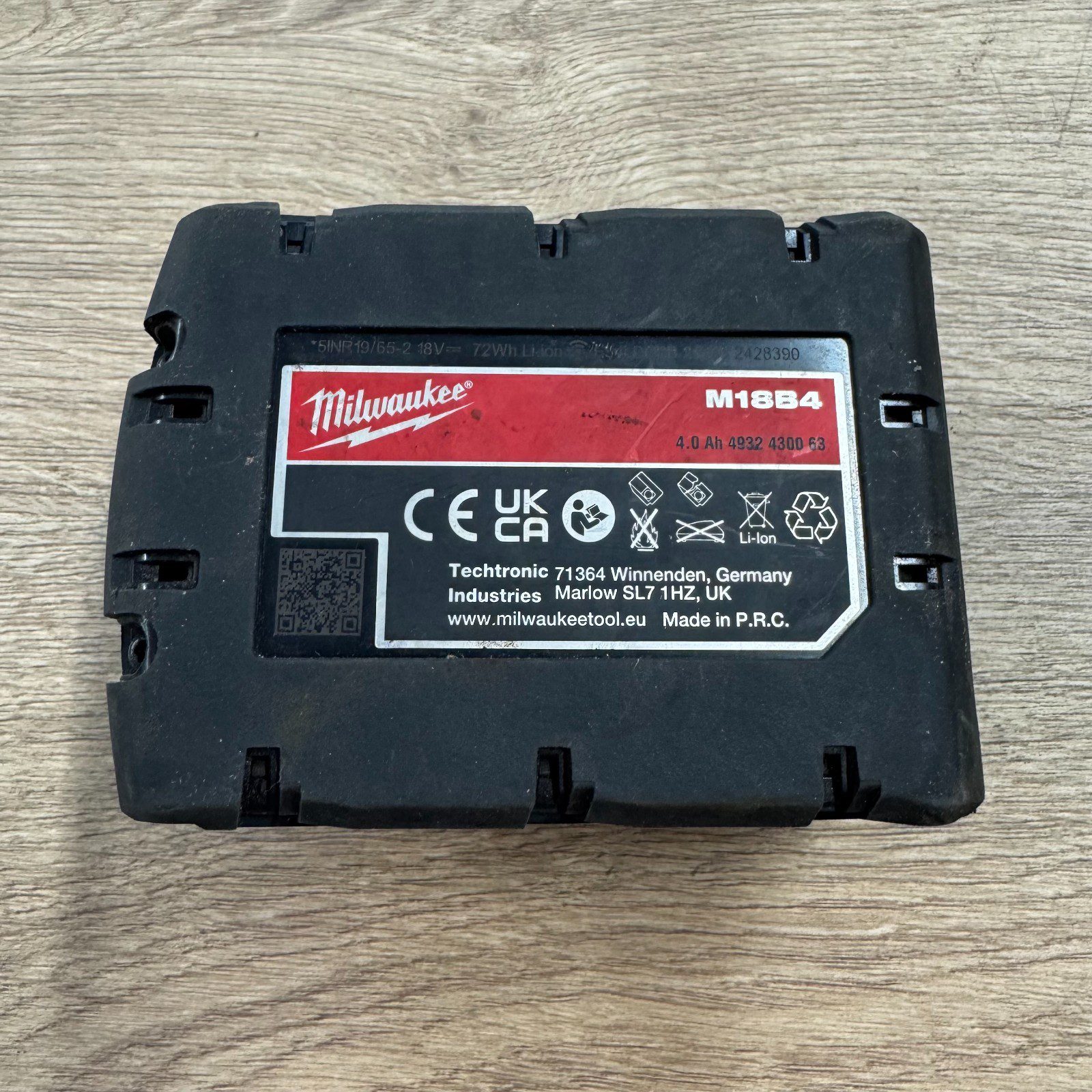 Milwaukee M18 4ah battery 18v 4.0  good condition M18B4 - Image 4