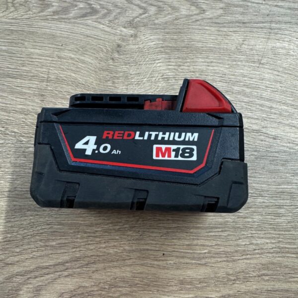 Milwaukee M18 4ah battery 18v 4.0  good condition M18B4