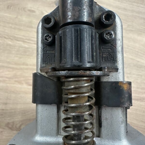 DeWalt DCN692 XR Brushless Framing Nailer 18V First Fix Nail Gun