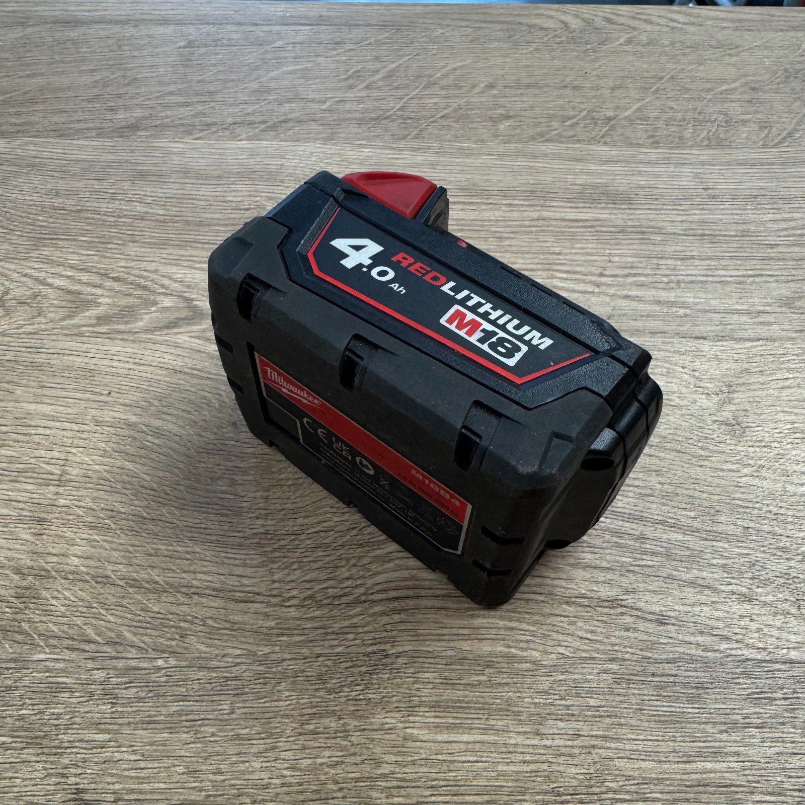 Milwaukee M18 4ah battery 18v 4.0  good condition M18B4 - Image 14