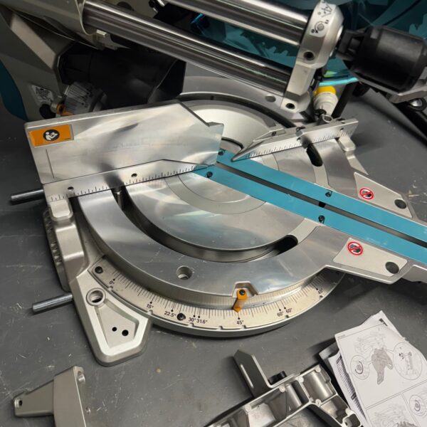 Makita LS1219L 305mm Slide Compound Mitre Saw Laser 110V Wood Cutting Saw