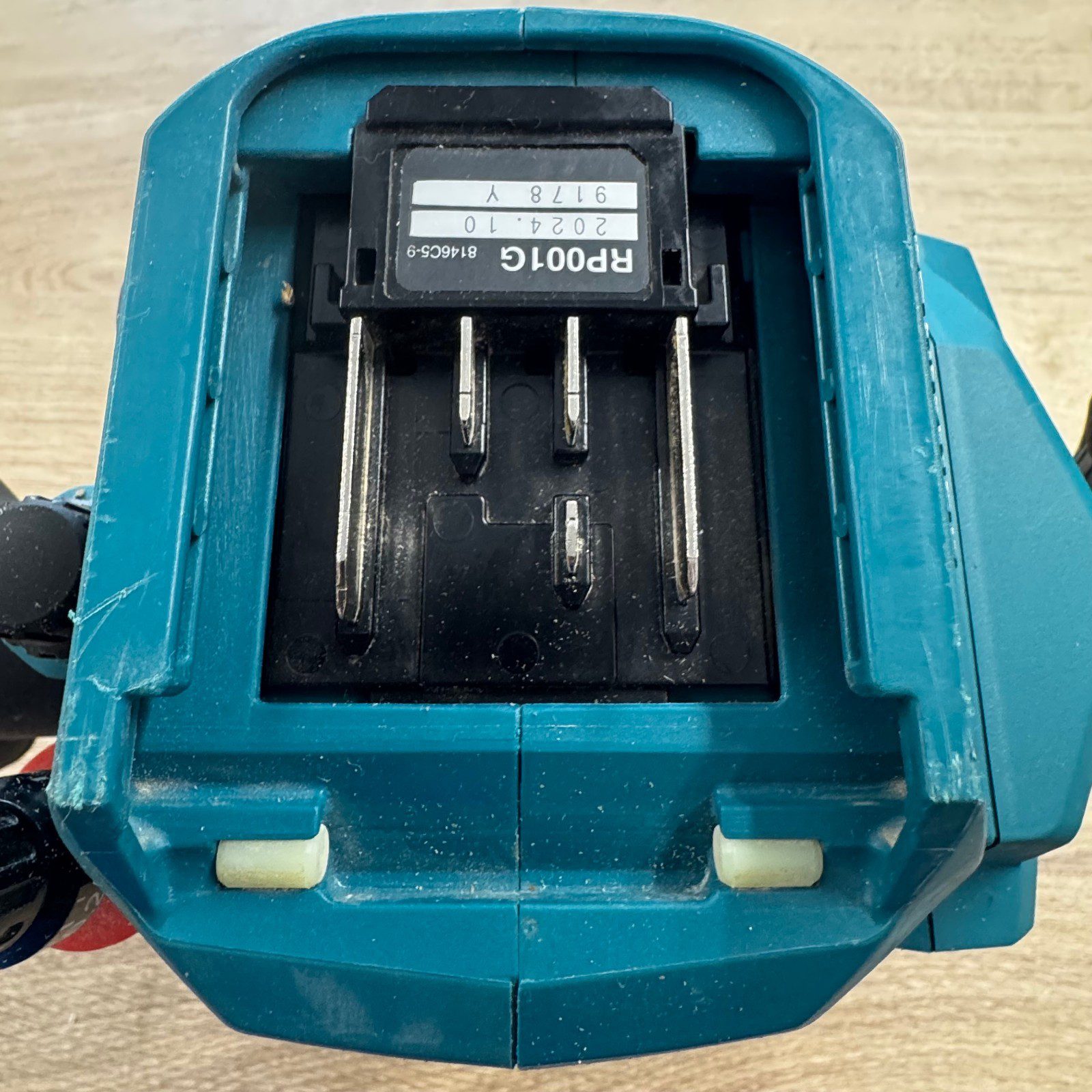 Makita RP001GZ02 XGT 40V Max Brushless Plunge Router Body With Case - Image 5